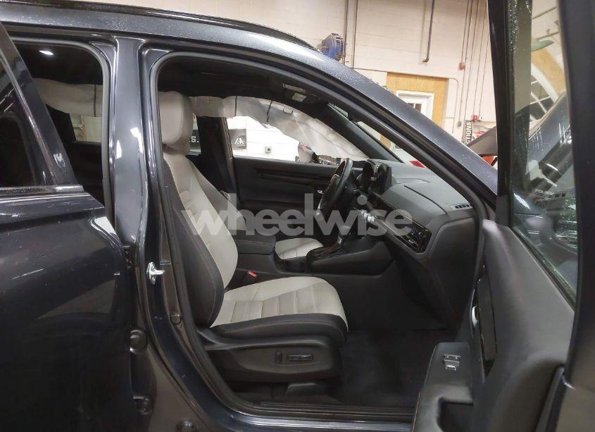 Photo 5 of 2023 Honda Cr-v HYBRID SPORT TOURING (VIN 2HKRS6H92PH808628)
