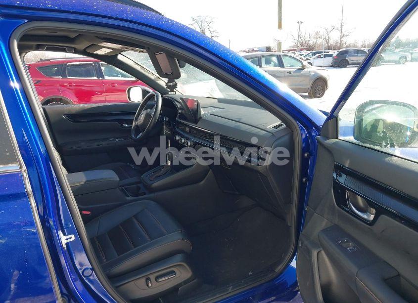 Photo 5 of 2023 Honda Cr-v HYBRID SPORT TOURING (VIN 2HKRS6H95PH800832)