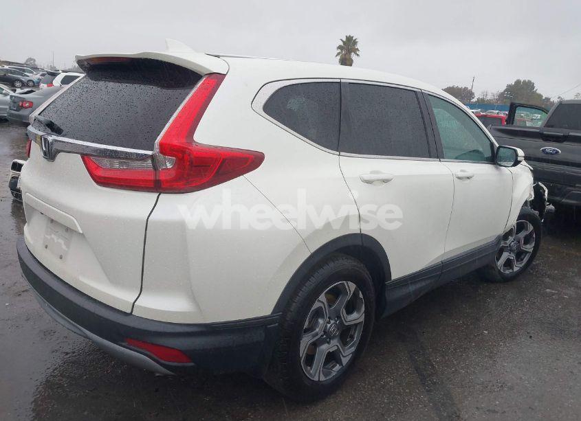 Photo 4 of 2018 Honda Cr-v EX (VIN 2HKRW1H51JH521826)