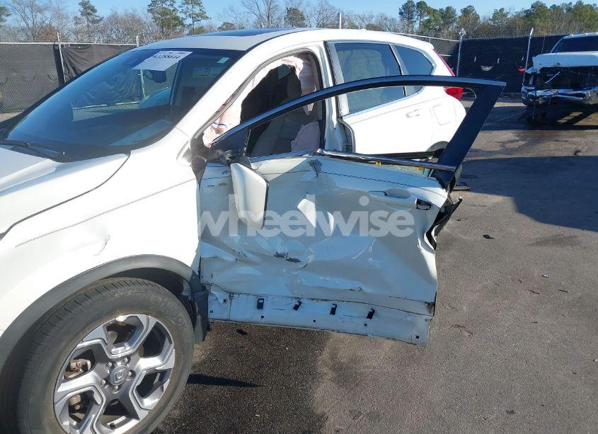 Photo 6 of 2018 Honda Cr-v EX-L/EX-L NAVI (VIN 2HKRW1H8XJH519356)