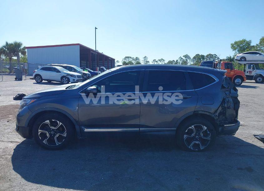 Photo 14 of 2017 Honda Cr-v TOURING (VIN 2HKRW1H91HH505686)