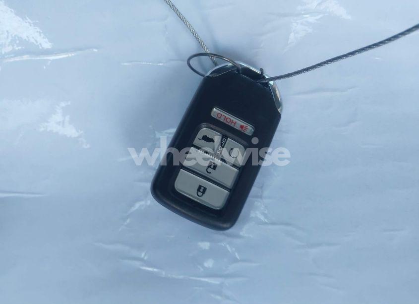 Photo 11 of 2018 Honda Cr-v TOURING (VIN 2HKRW1H93JH513116)