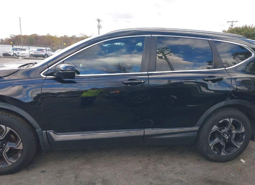 Photo 15 of 2017 Honda Cr-v TOURING (VIN 2HKRW1H99HH511445)