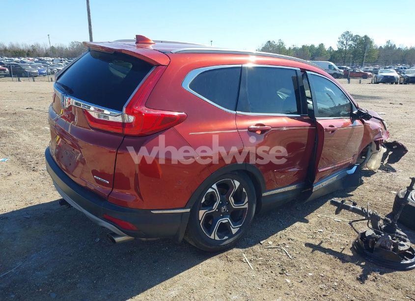 Photo 4 of 2019 Honda Cr-v TOURING (VIN 2HKRW1H9XKH500025)