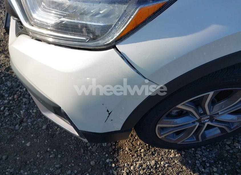 Photo 6 of 2020 Honda Cr-v 2WD TOURING (VIN 2HKRW1H9XLH400833)