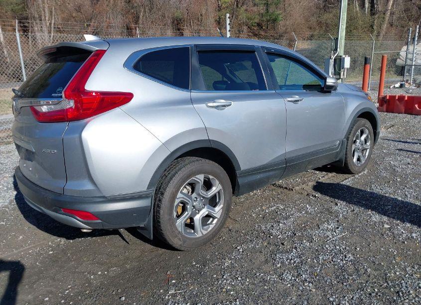 Photo 4 of 2018 Honda Cr-v EX (VIN 2HKRW2H50JH646371)