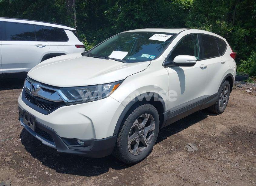 Photo 2 of 2018 Honda Cr-v EX (VIN 2HKRW2H50JH694792)