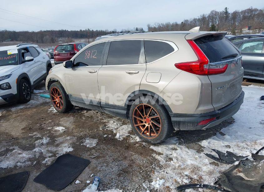 Photo 3 of 2019 Honda Cr-v EX (VIN 2HKRW2H51KH618516)