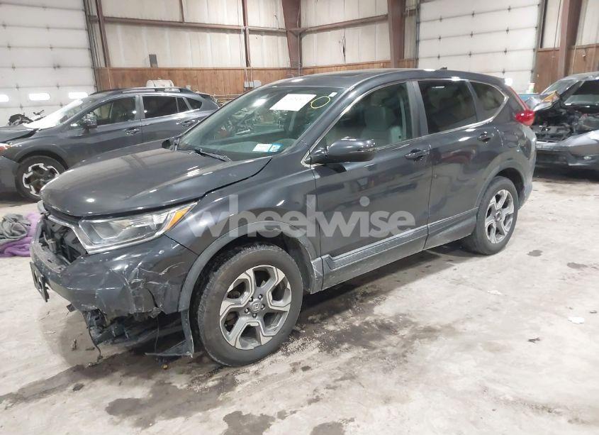 Photo 2 of 2018 Honda Cr-v EX (VIN 2HKRW2H52JH600413)