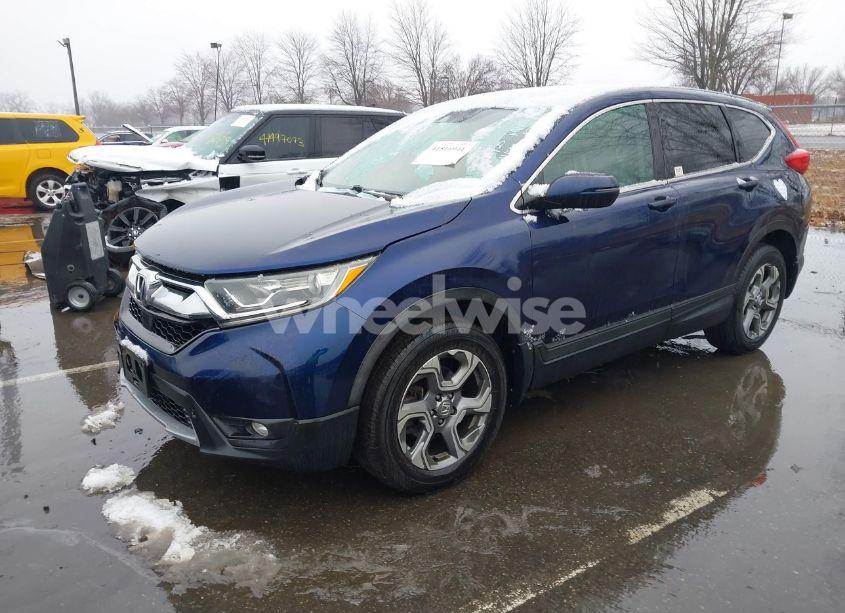 Photo 2 of 2018 Honda Cr-v EX (VIN 2HKRW2H52JH621486)