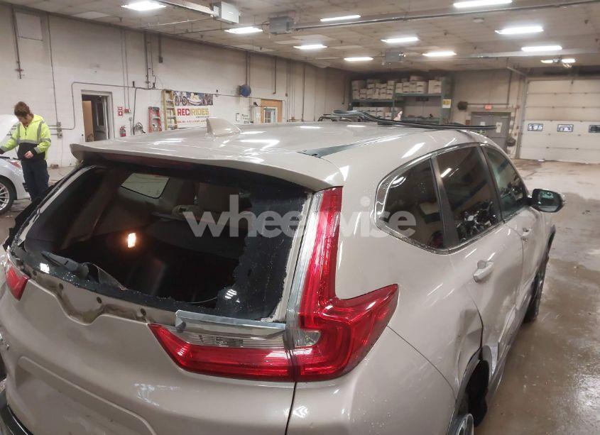 Photo 6 of 2019 Honda Cr-v EX (VIN 2HKRW2H52KH600848)