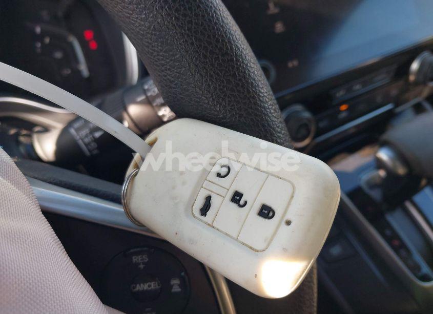 Photo 11 of 2017 Honda Cr-v EX (VIN 2HKRW2H53HH681223)