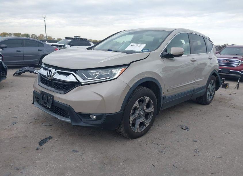 Photo 2 of 2019 Honda Cr-v EX (VIN 2HKRW2H53KH627105)