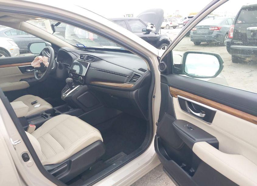 Photo 5 of 2019 Honda Cr-v EX (VIN 2HKRW2H53KH627105)