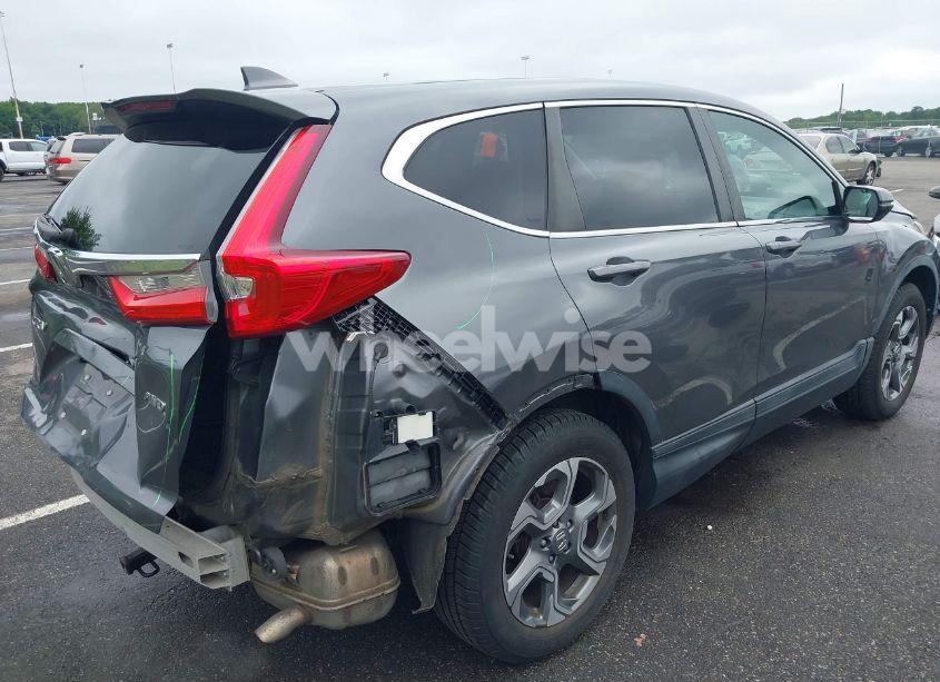 Photo 4 of 2018 Honda Cr-v EX (VIN 2HKRW2H54JH662797)