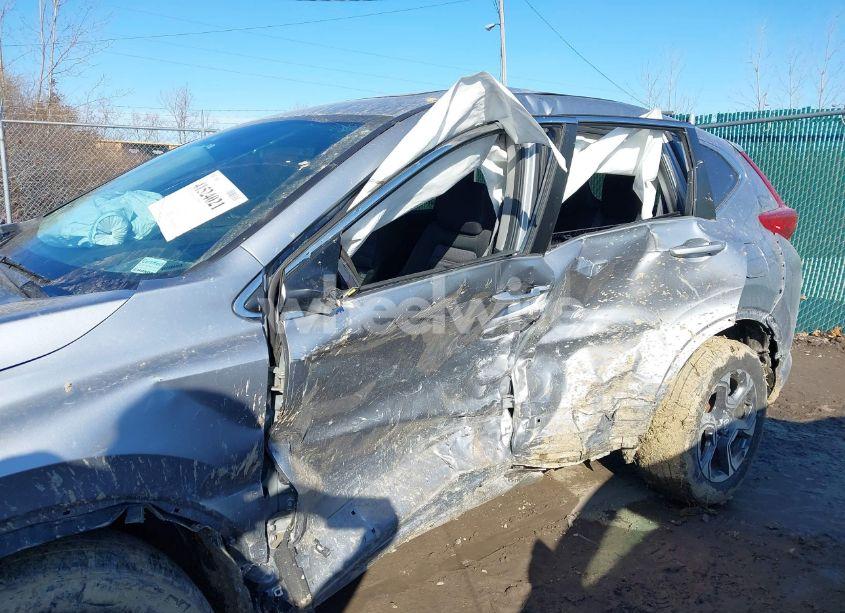 Photo 6 of 2019 Honda Cr-v EX (VIN 2HKRW2H54KH644639)