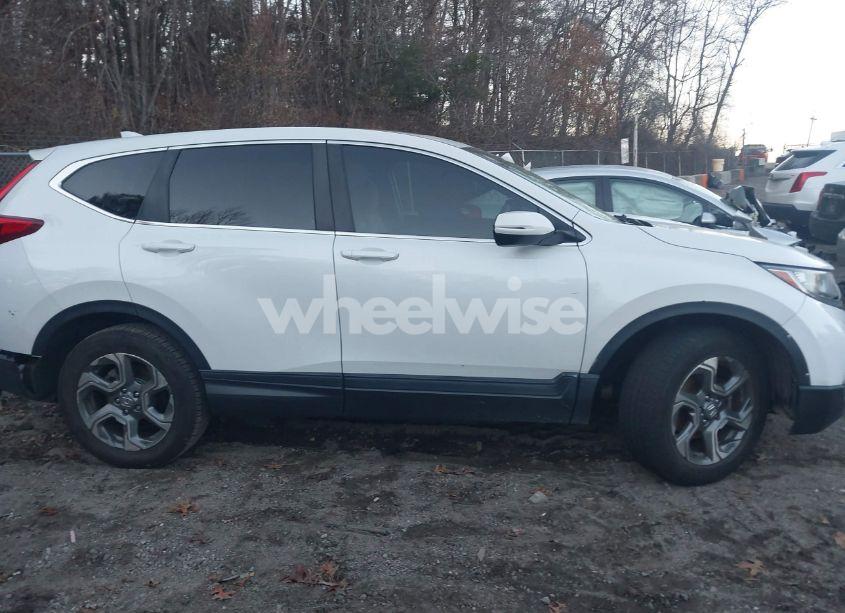 Photo 13 of 2019 Honda Cr-v EX (VIN 2HKRW2H55KH648246)