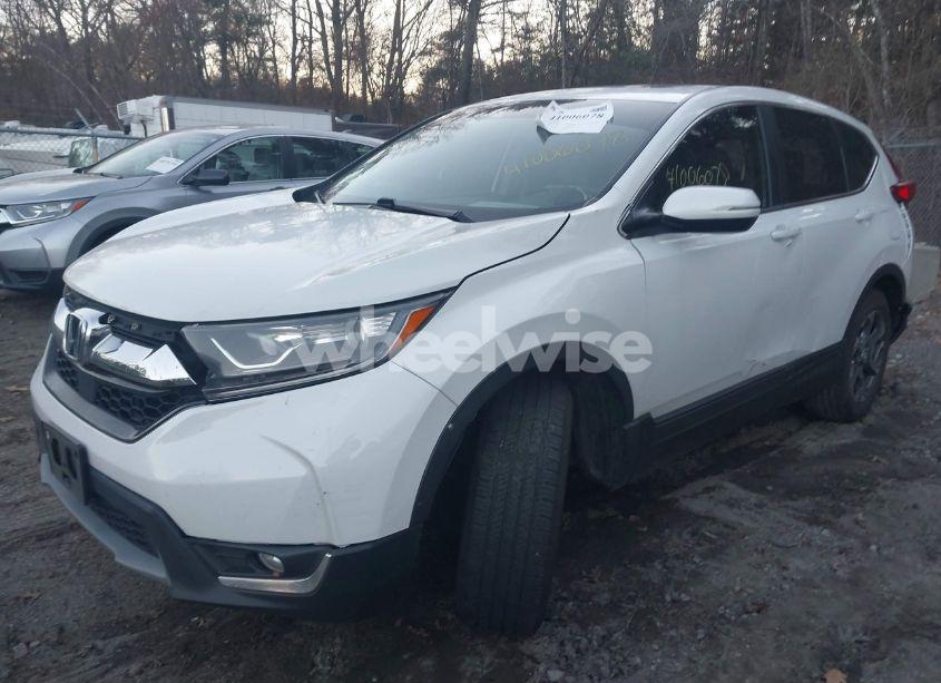 Photo 2 of 2019 Honda Cr-v EX (VIN 2HKRW2H55KH648246)