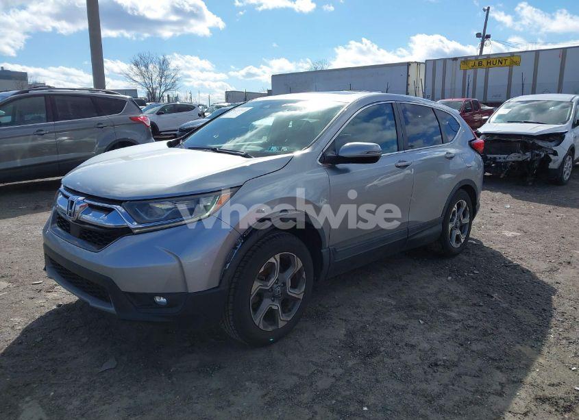 Photo 2 of 2017 Honda Cr-v EX (VIN 2HKRW2H57HH613295)