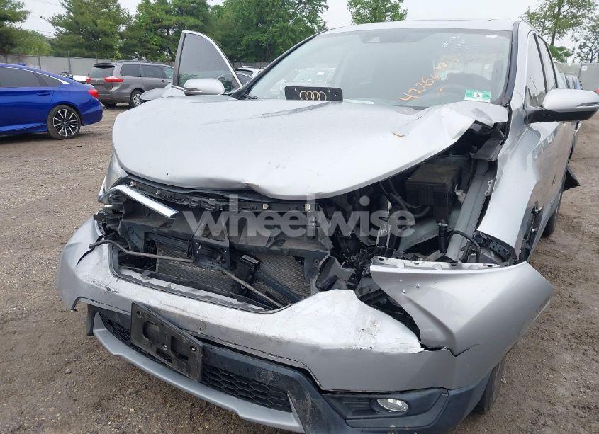 Photo 6 of 2018 Honda Cr-v EX (VIN 2HKRW2H57JH683093)