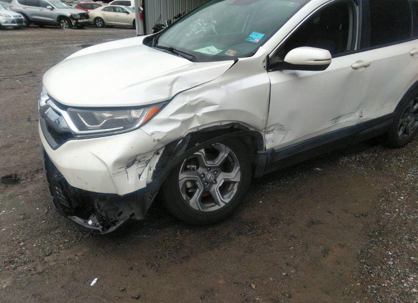 Photo 6 of 2018 Honda Cr-v EX (VIN 2HKRW2H59JH681832)