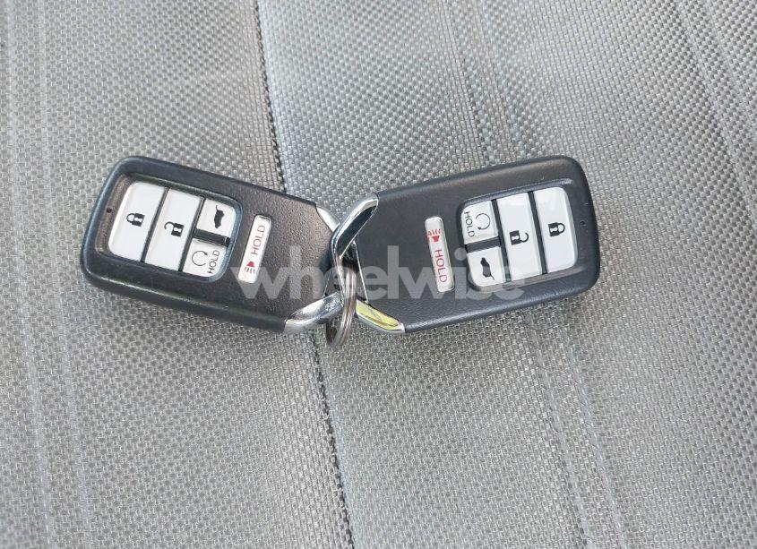 Photo 11 of 2018 Honda Cr-v EX (VIN 2HKRW2H5XJH611319)