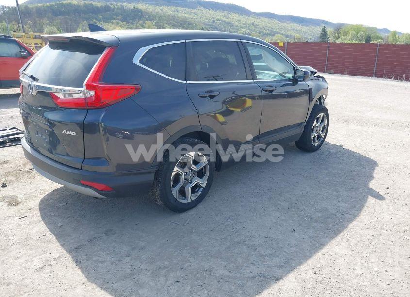 Photo 4 of 2018 Honda Cr-v EX (VIN 2HKRW2H5XJH611319)