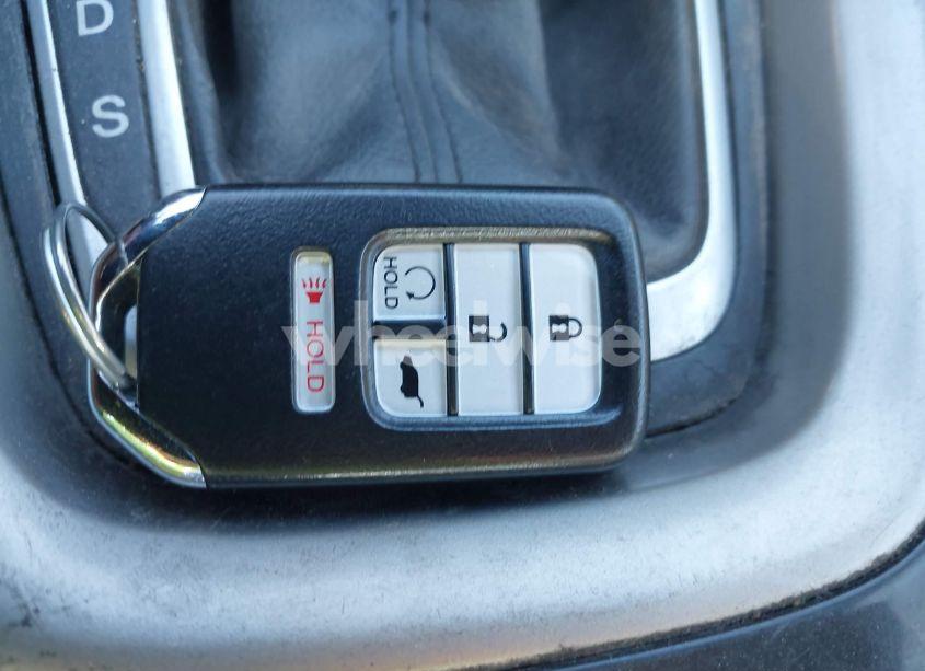 Photo 11 of 2018 Honda Cr-v EX (VIN 2HKRW2H5XJH617136)