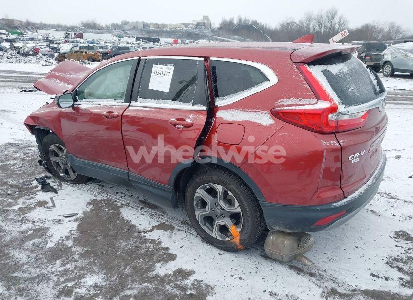 Photo 3 of 2018 Honda Cr-v EX (VIN 2HKRW2H5XJH617136)