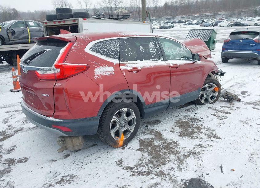 Photo 4 of 2018 Honda Cr-v EX (VIN 2HKRW2H5XJH617136)