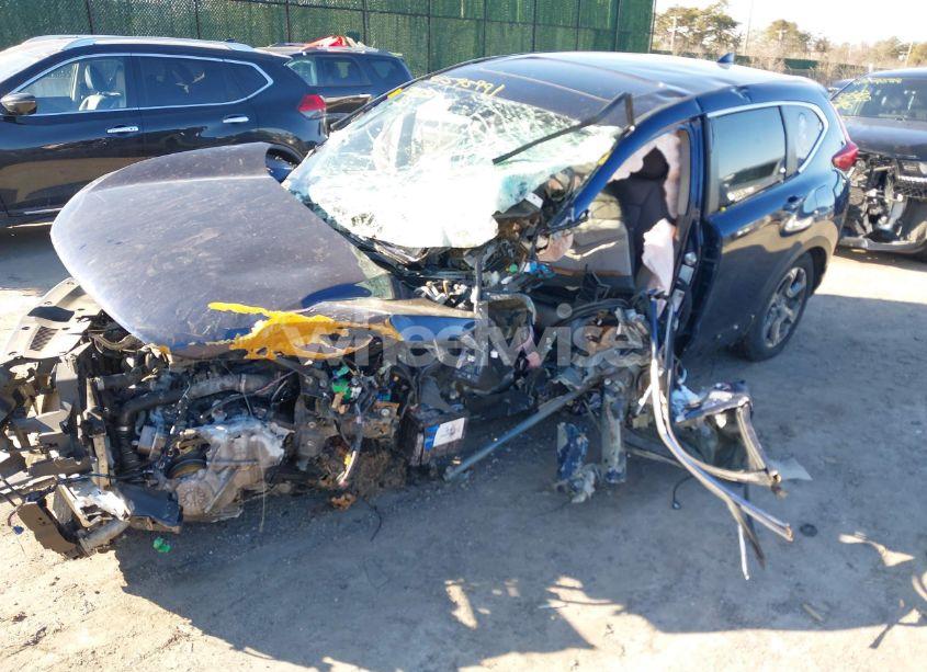 Photo 2 of 2018 Honda Cr-v EX (VIN 2HKRW2H5XJH622837)