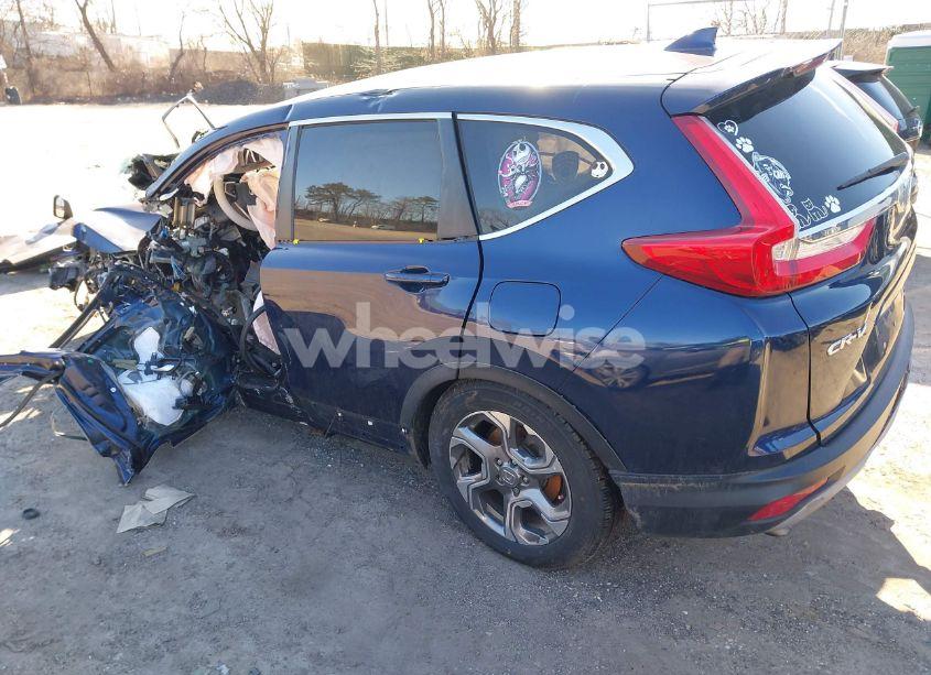 Photo 3 of 2018 Honda Cr-v EX (VIN 2HKRW2H5XJH622837)