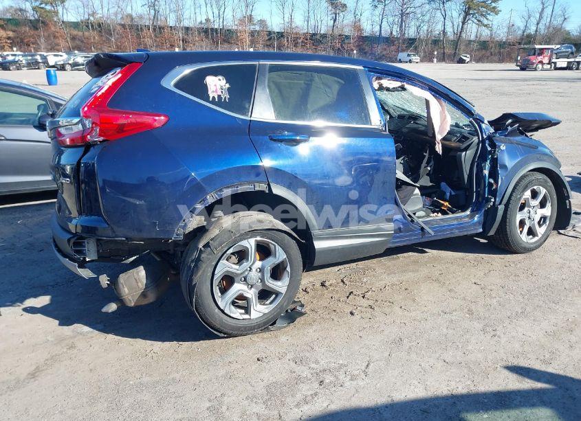 Photo 4 of 2018 Honda Cr-v EX (VIN 2HKRW2H5XJH622837)