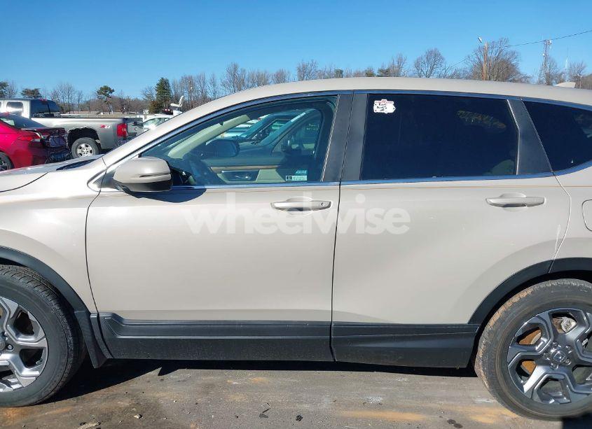 Photo 14 of 2019 Honda Cr-v EX (VIN 2HKRW2H5XKH612956)