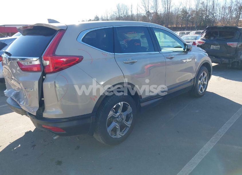Photo 4 of 2019 Honda Cr-v EX (VIN 2HKRW2H5XKH612956)