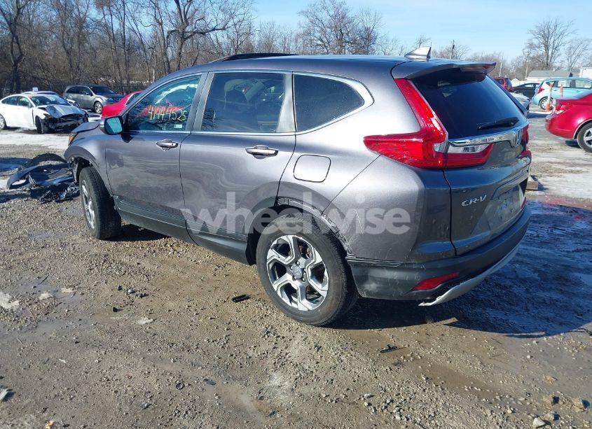 Photo 3 of 2019 Honda Cr-v EX (VIN 2HKRW2H5XKH667231)