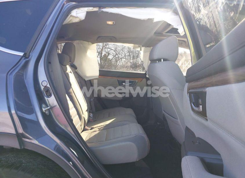 Photo 8 of 2019 Honda Cr-v EX (VIN 2HKRW2H5XKH667231)