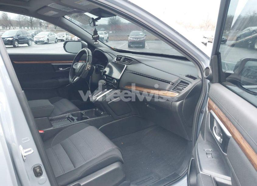 Photo 5 of 2022 Honda Cr-v AWD EX (VIN 2HKRW2H5XNH632256)