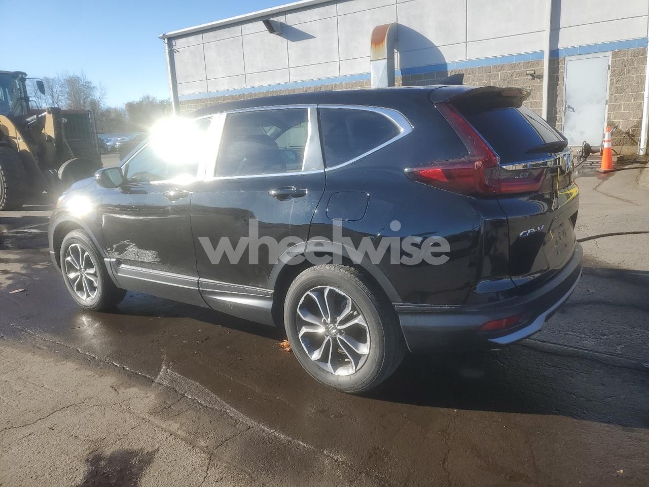 Photo 2 of 2022 HONDA CR-V EXL (VIN 2HKRW2H82NH645495)