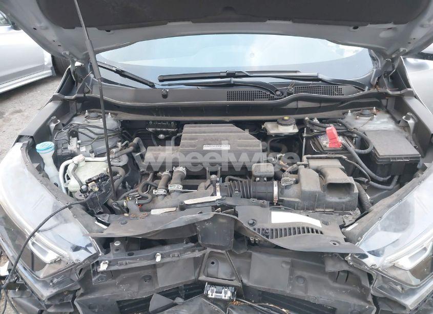 Photo 10 of 2018 Honda Cr-v (VIN 2HKRW2H83JH685885)