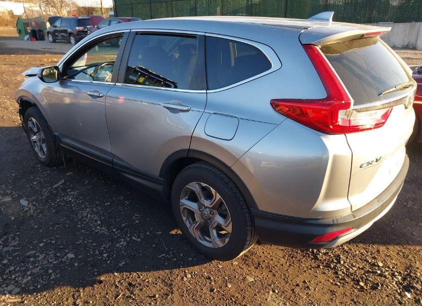 Photo 3 of 2018 Honda Cr-v (VIN 2HKRW2H84JH602299)