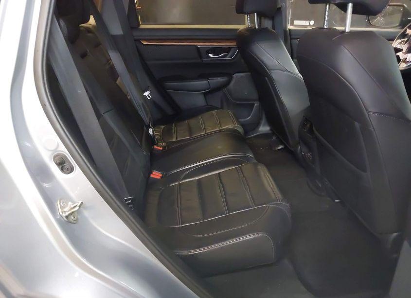 Photo 3 of 2019 Honda Cr-v EX-L (VIN 2HKRW2H84KH640424)