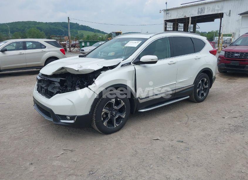 Photo 2 of 2017 Honda Cr-v TOURING (VIN 2HKRW2H90HH668061)