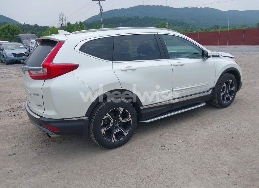 Photo 4 of 2017 Honda Cr-v TOURING (VIN 2HKRW2H90HH668061)
