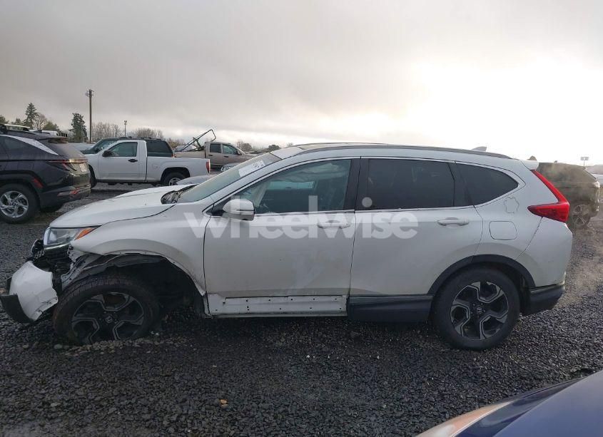Photo 15 of 2017 Honda Cr-v TOURING (VIN 2HKRW2H91HH626871)