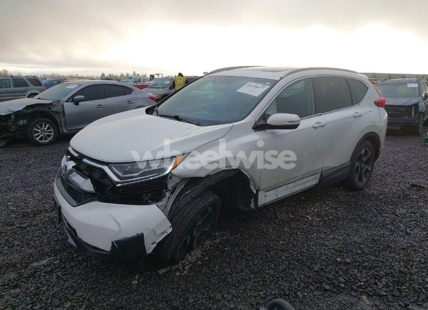 Photo 2 of 2017 Honda Cr-v TOURING (VIN 2HKRW2H91HH626871)