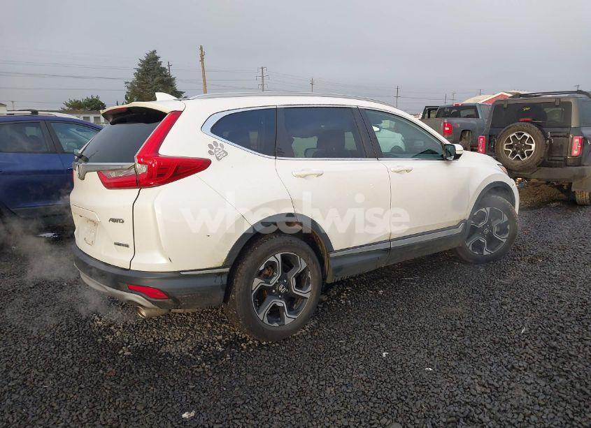 Photo 4 of 2017 Honda Cr-v TOURING (VIN 2HKRW2H91HH626871)