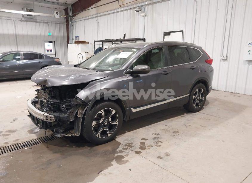 Photo 2 of 2018 Honda Cr-v TOURING (VIN 2HKRW2H91JH617447)