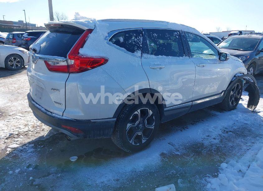 Photo 4 of 2019 Honda Cr-v TOURING (VIN 2HKRW2H93KH654890)