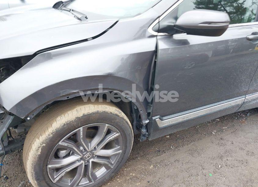Photo 18 of 2022 Honda Cr-v AWD TOURING (VIN 2HKRW2H93NH638533)